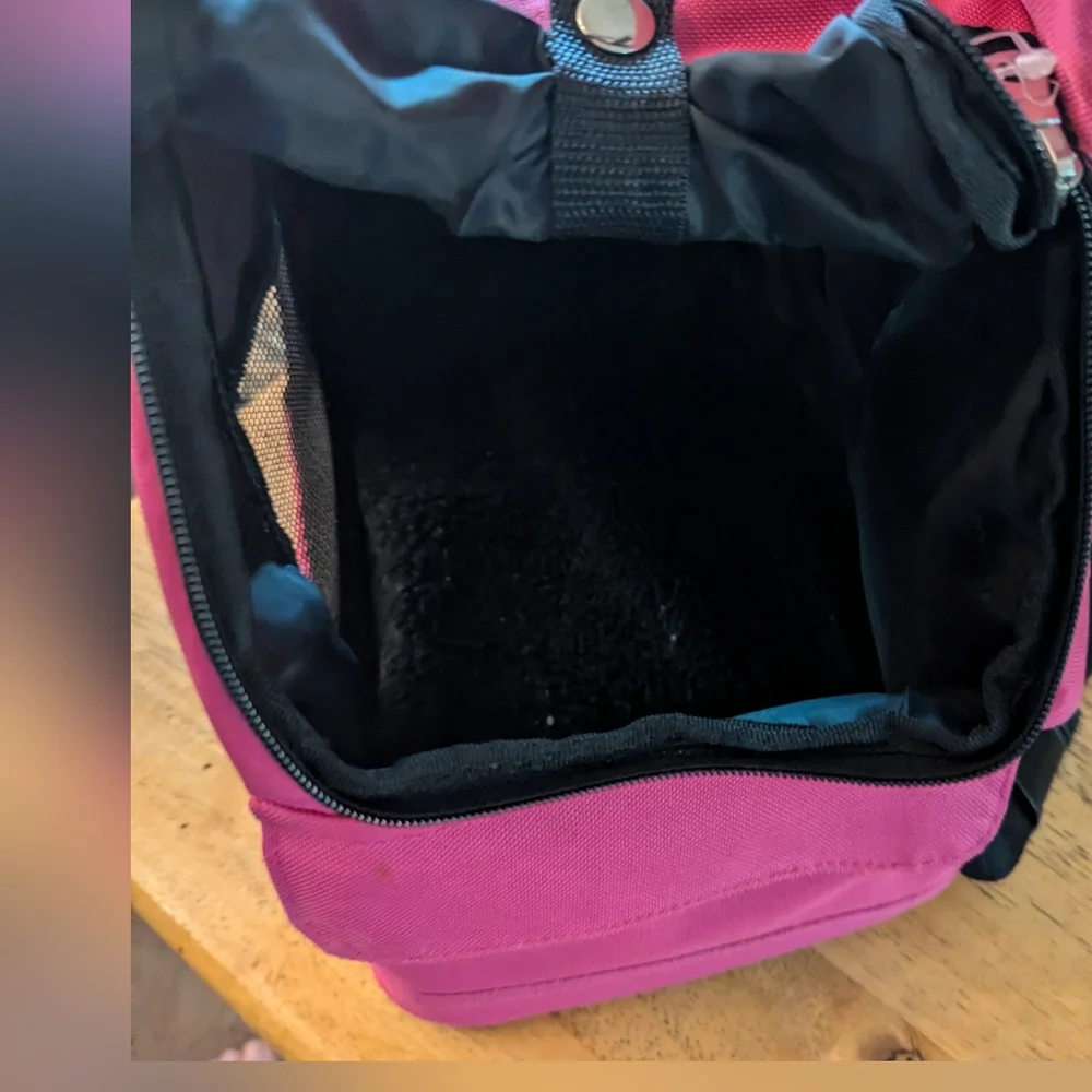 NWOT Dog or Cat Back Pack For 10 LB Pet